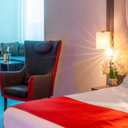 Plaza Premium Алмере Экстерьер фото
